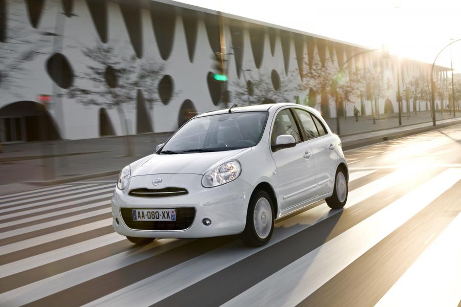  Nissan Micra DIG-S 2011 года  (фото 3 из 9)